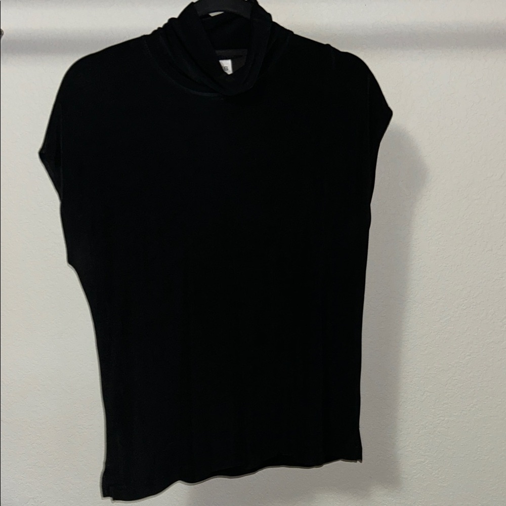 Chico’s Travelers Cowl Neck Cap Sleeve Top